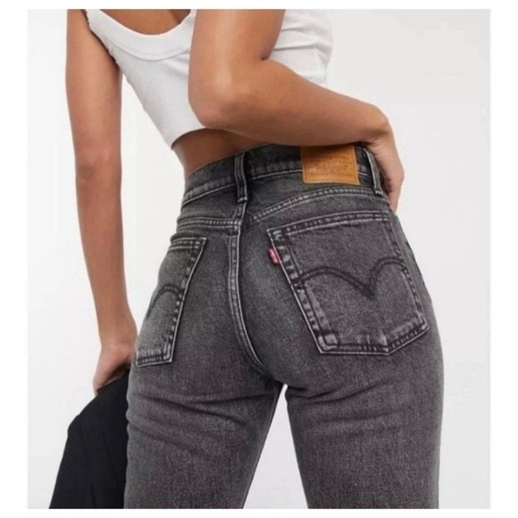 Levi's Denim - Levis Womens Premium Wedgie Straight Jean Size 29 Washed Black High Rise Raw Hem